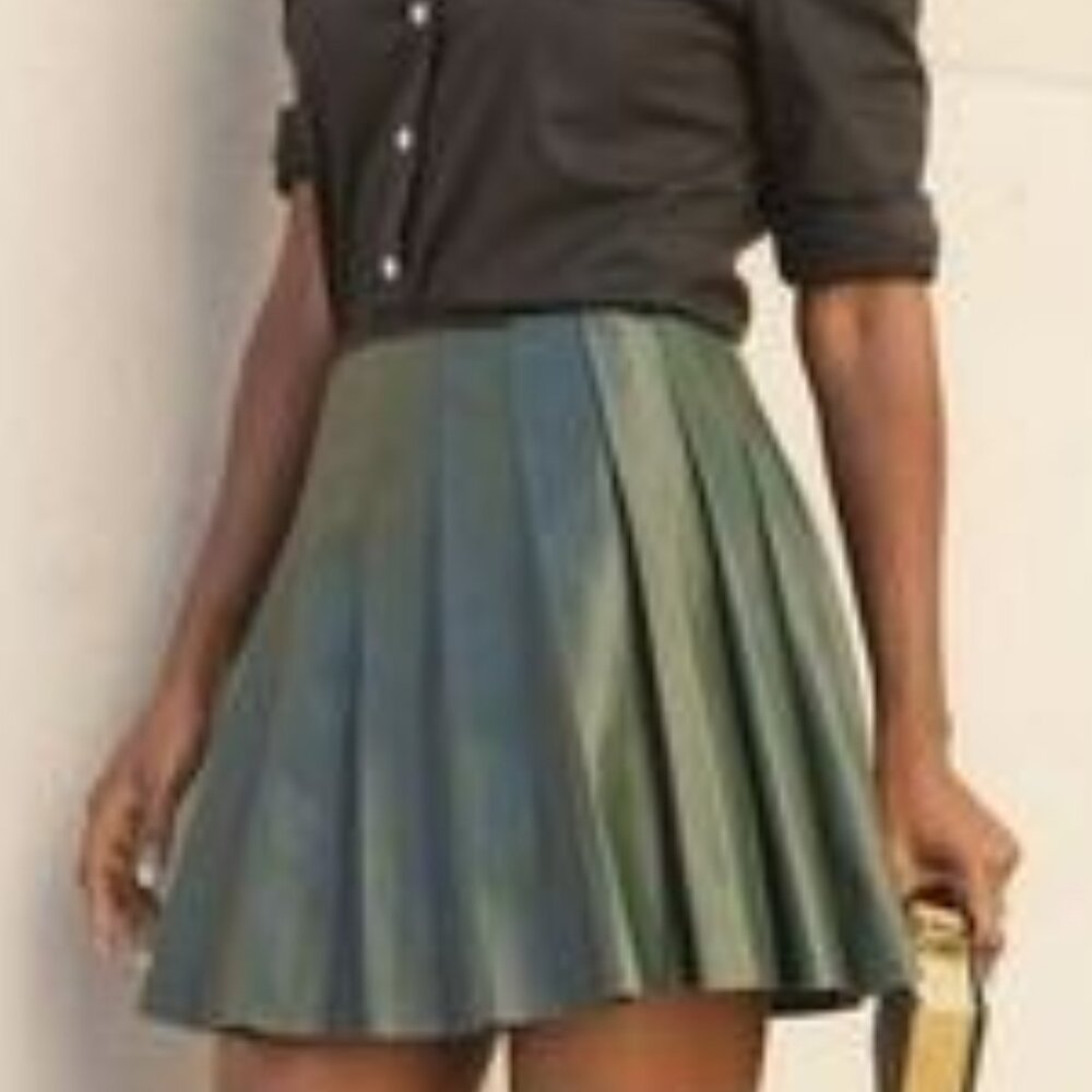 Better Be Green Faux Leather Softly Pleated Mini Skort Misses Medium